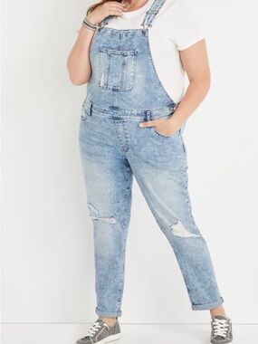 Maurices Denim Distressed Boyfriend Bib Overalls Women’s 12L Adjustable Straps